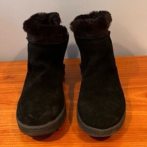 BareTraps Black Fur-Lined Footwear